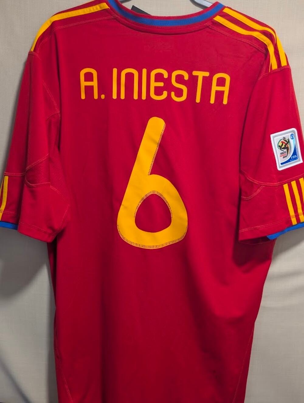 Spain 2010 Andres Iniesta Jersey NWT Mens 2XL World Cup Patched